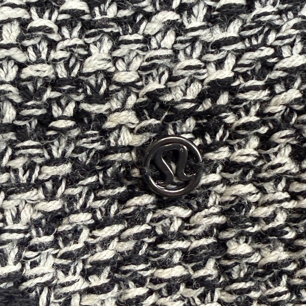 Lululemon‎ Sweater Knit Black Gray Long Sleeve Pullover Relaxed Fit Casual Sz XS - Picture 6 of 7